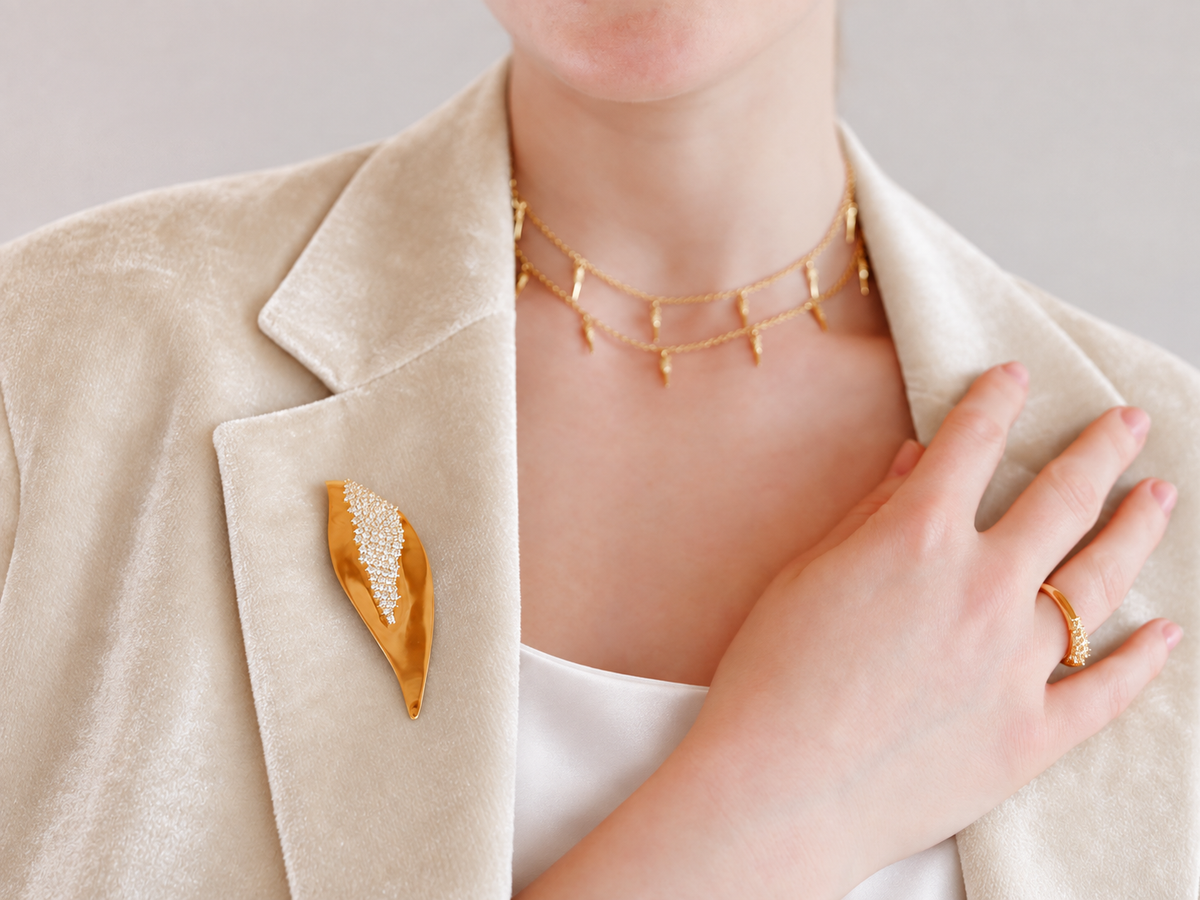 Brooches & Pins