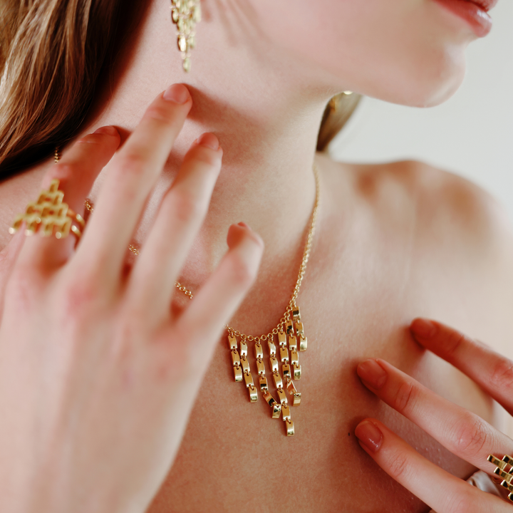 The Gatsby necklace gold vermeil