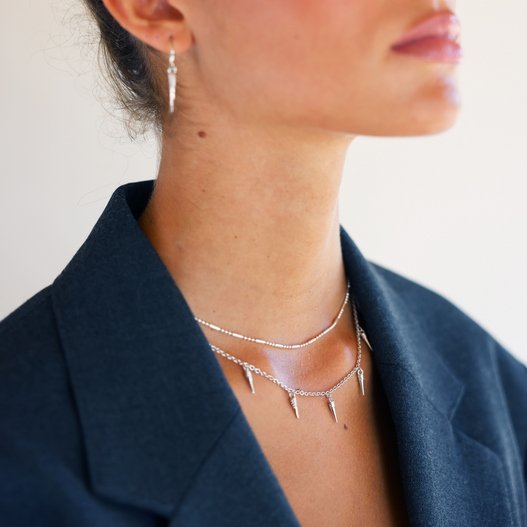 Daisy silver layering necklace