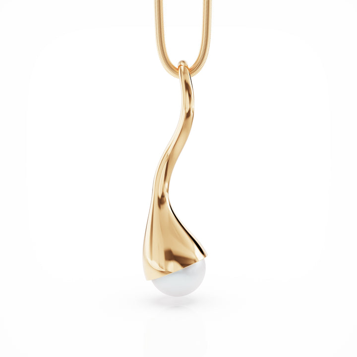 Bella 18k gold vermeil necklace with a cultured pearl pendant