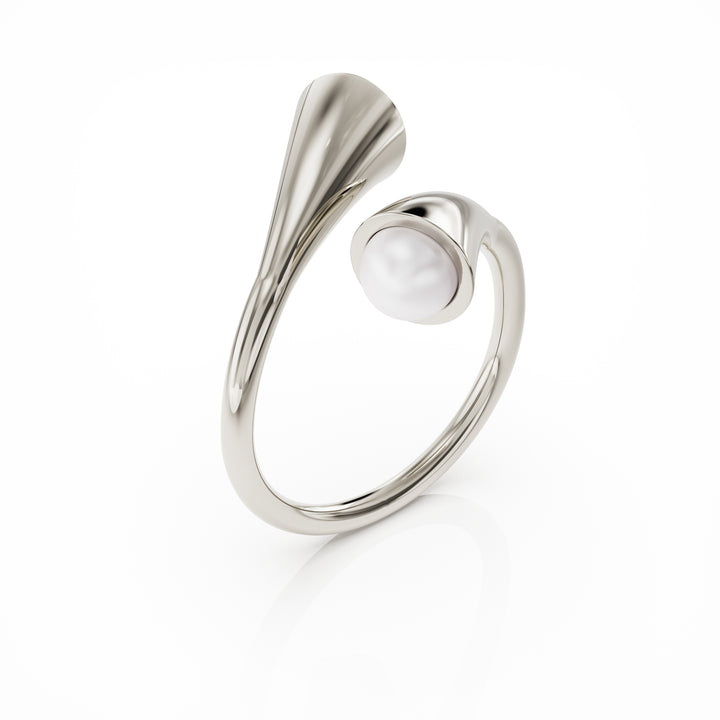 Bella silver ring with cultured pearls